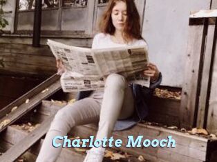 Charlotte_Mooch