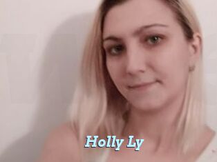 Holly_Ly