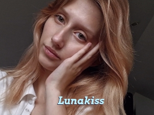 Lunakiss