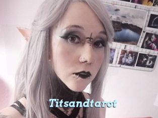 Titsandtarot